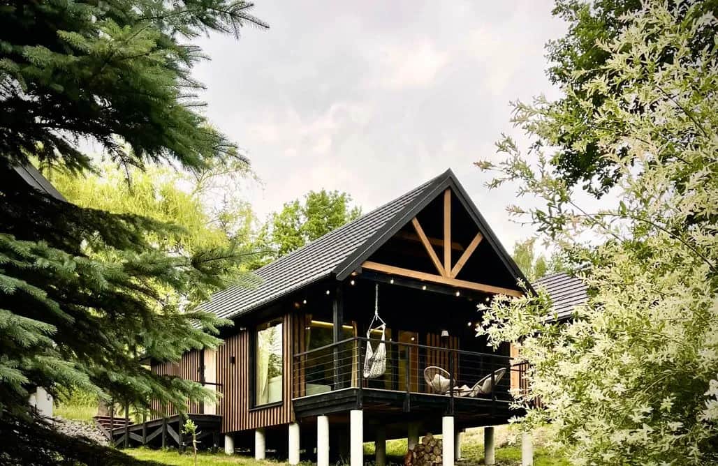 Nocleg tranzytowy: Co to? Jak znaleźć idealny przystanek w trasie?